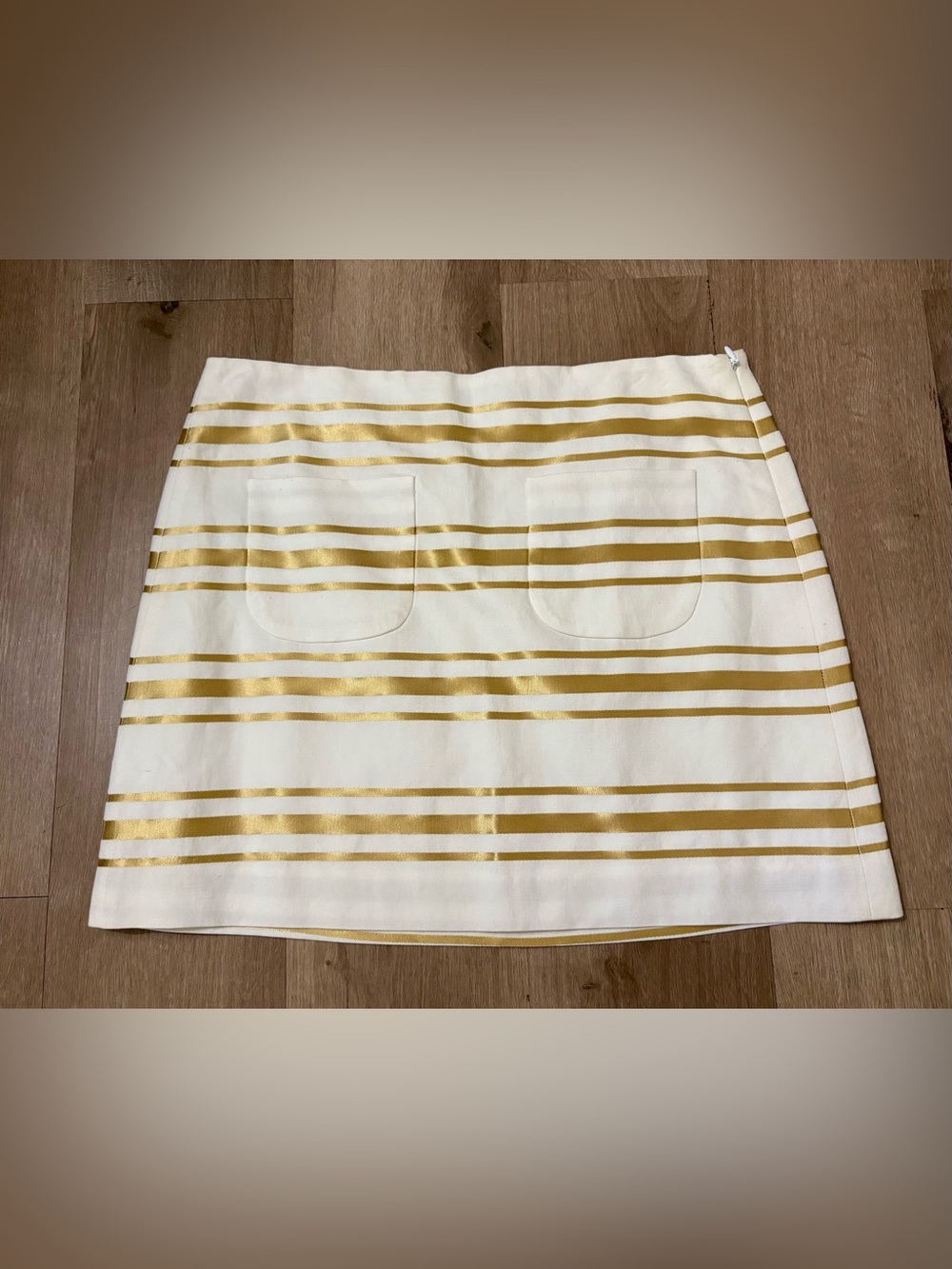 Women’s J.Crew White & Foil Metallic Gold Stripe Mini Skirt - Size 2